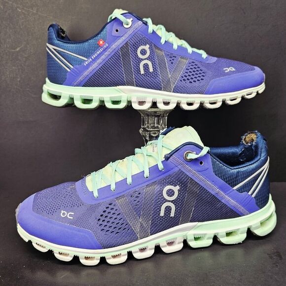 On Running Shoes - Oncloud Women 8 Comfy footwear